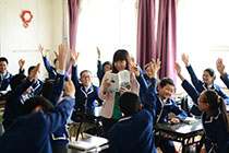 露出鸡巴操美女网君谊中学“新初中”